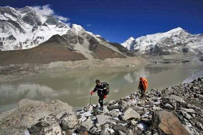 Surveying Imja Glacial Lake, Nepal. PHOTO environmentalresearchweb.org